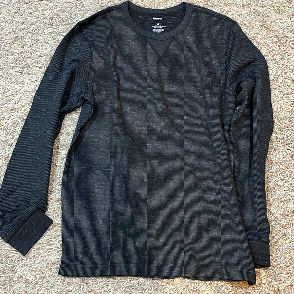 Somoma Long Sleeve top size medium - Picture 1 of 3